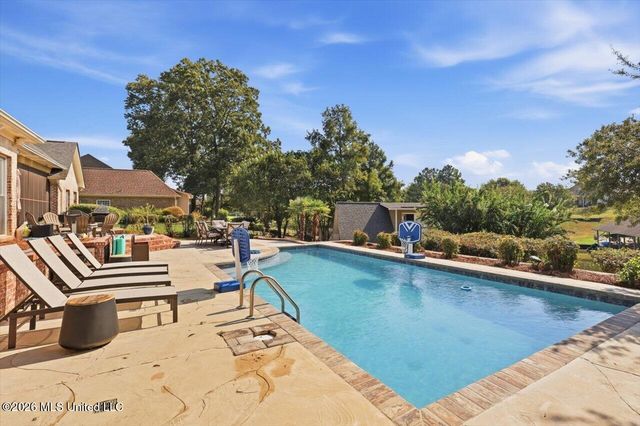 110 Lake Ridge Drive, Madison, MS 39110