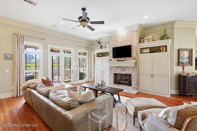 110 Lake Ridge Drive, Madison, MS 39110