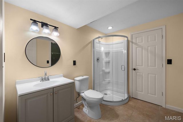 6 Venice Place Court, Wildwood, MO 63040