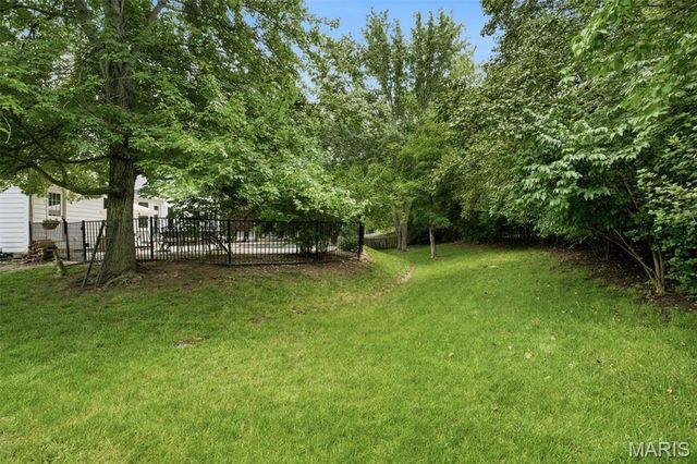 6 Venice Place Court, Wildwood, MO 63040
