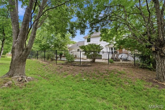 6 Venice Place Court, Wildwood, MO 63040