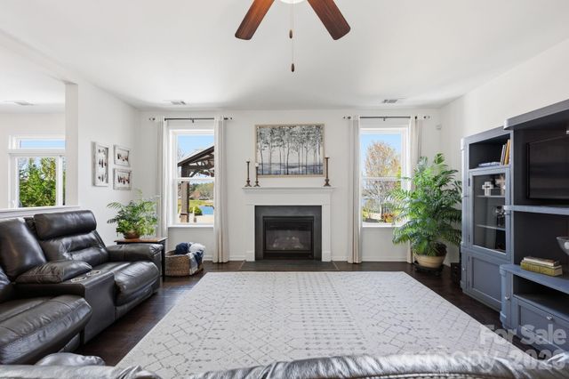 108 Heron Cove Loop 62, Mooresville, NC 28117