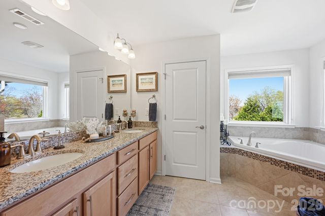 108 Heron Cove Loop 62, Mooresville, NC 28117