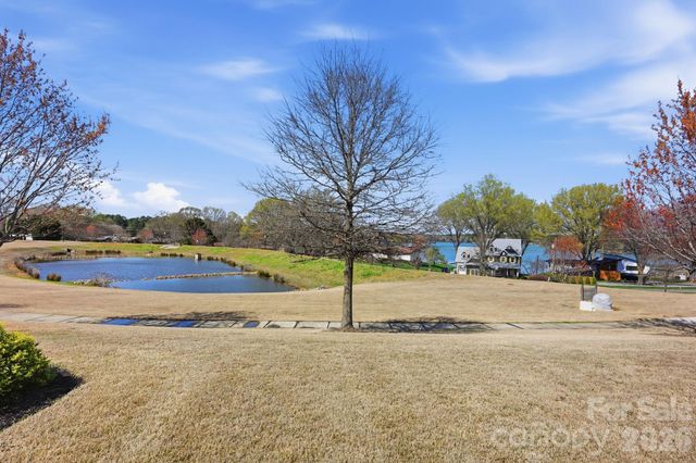 108 Heron Cove Loop 62, Mooresville, NC 28117