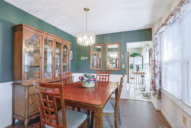16 N Applewood Court, Fairfield, OH 45014