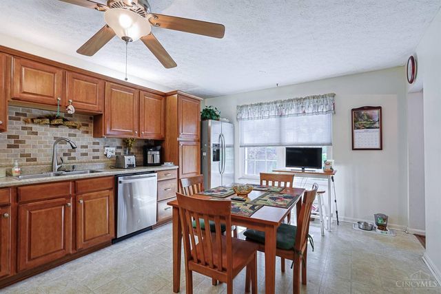 16 N Applewood Court, Fairfield, OH 45014