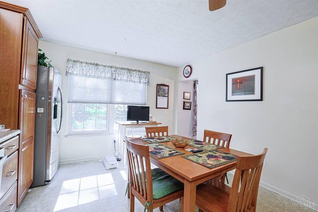 16 N Applewood Court, Fairfield, OH 45014