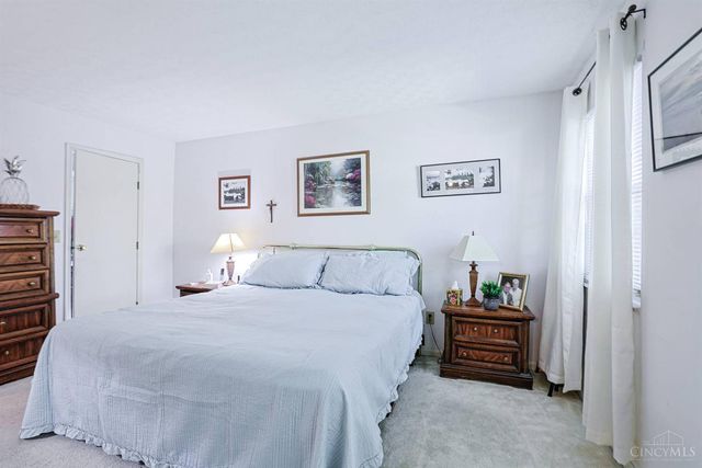 16 N Applewood Court, Fairfield, OH 45014