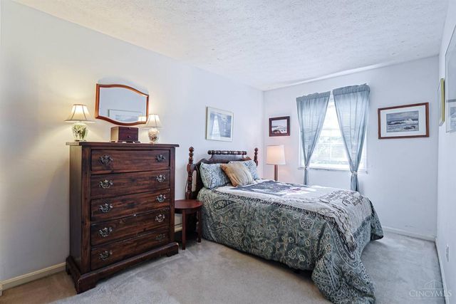 16 N Applewood Court, Fairfield, OH 45014