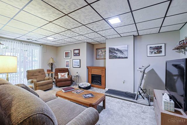 16 N Applewood Court, Fairfield, OH 45014