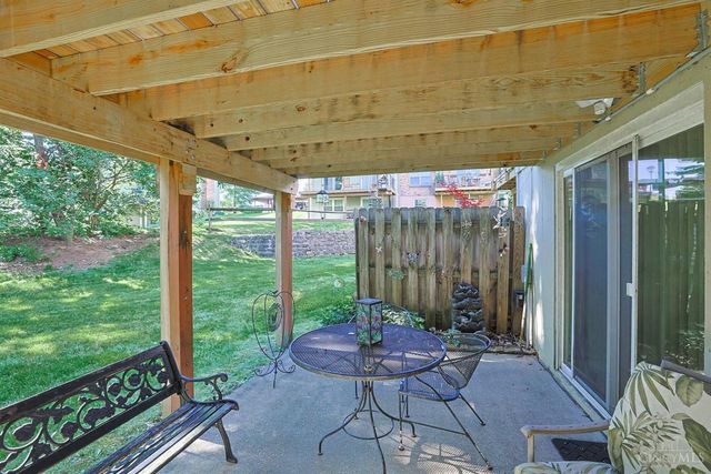 16 N Applewood Court, Fairfield, OH 45014