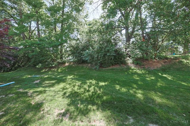 16 N Applewood Court, Fairfield, OH 45014