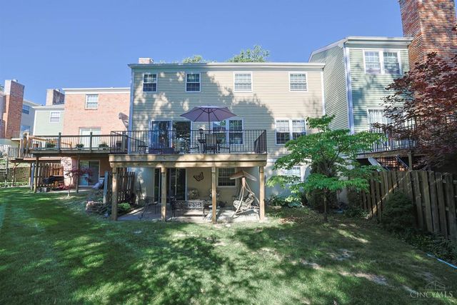 16 N Applewood Court, Fairfield, OH 45014