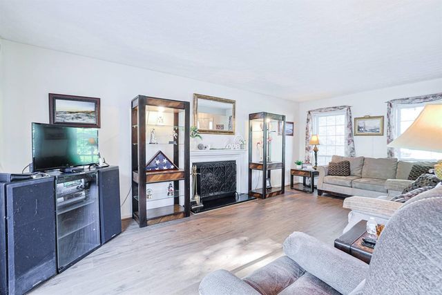 16 N Applewood Court, Fairfield, OH 45014