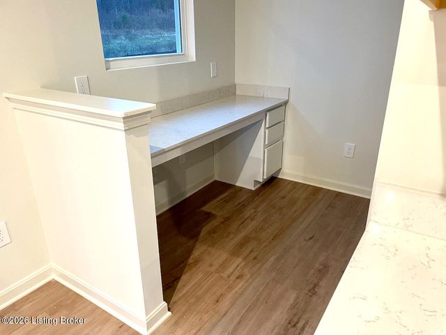 4633 Golden Eagle Drive, Louisville, KY 40245