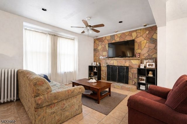 726 14Th Ave, Paterson City, NJ 07504