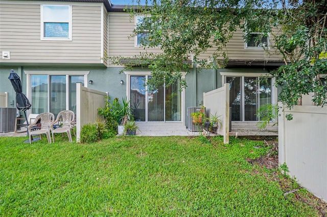 5026 SYLVESTER LOOP, Tampa, FL 33610