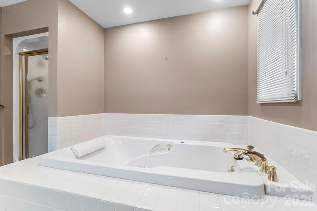 60 Monte Vista Drive, Waynesville, NC 28786