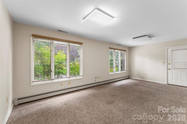60 Monte Vista Drive, Waynesville, NC 28786