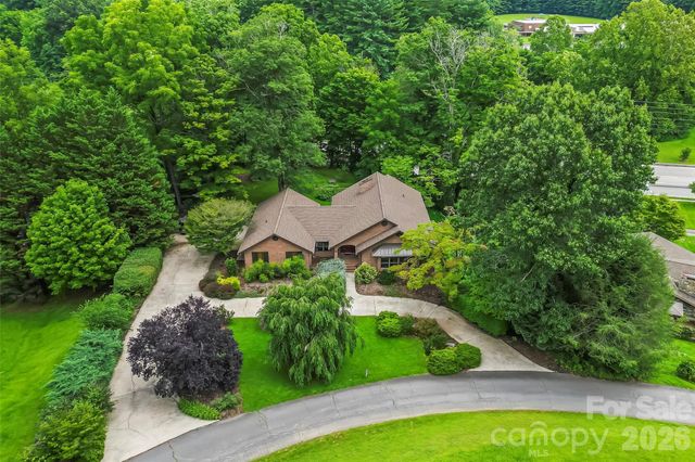 60 Monte Vista Drive, Waynesville, NC 28786