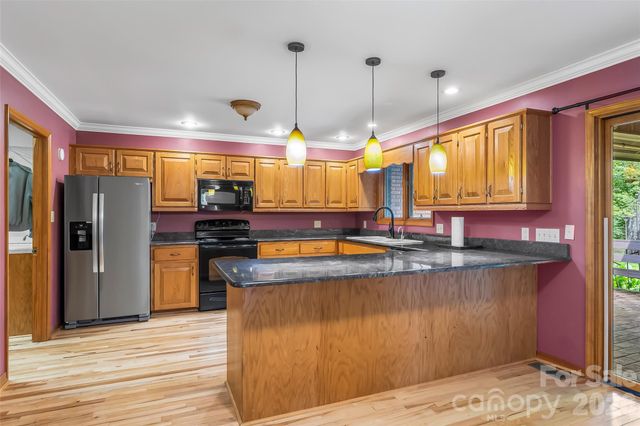 60 Monte Vista Drive, Waynesville, NC 28786