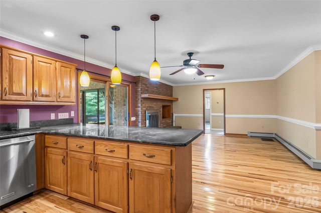 60 Monte Vista Drive, Waynesville, NC 28786