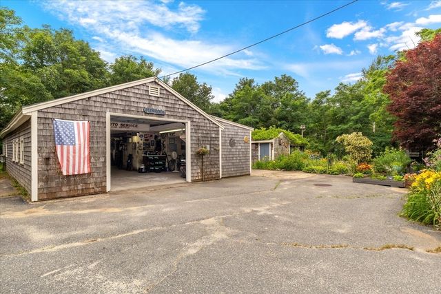 643 Main St, Harwich, MA 02645