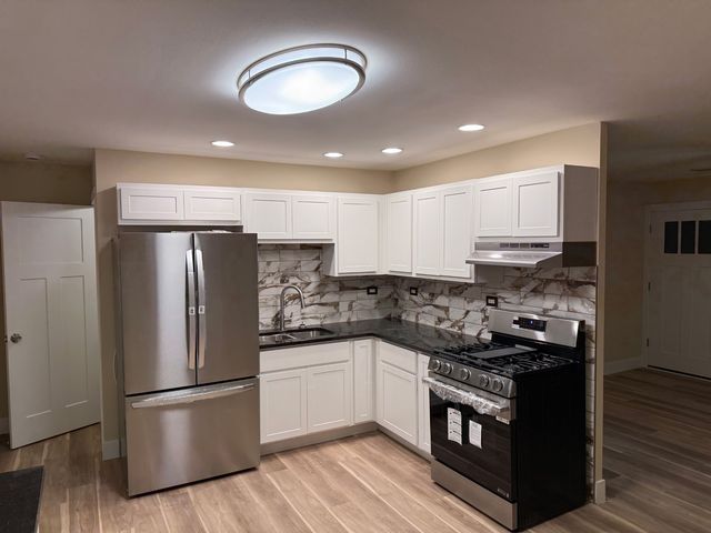 2402 E Sauk Trail, Sauk Village, IL 60411