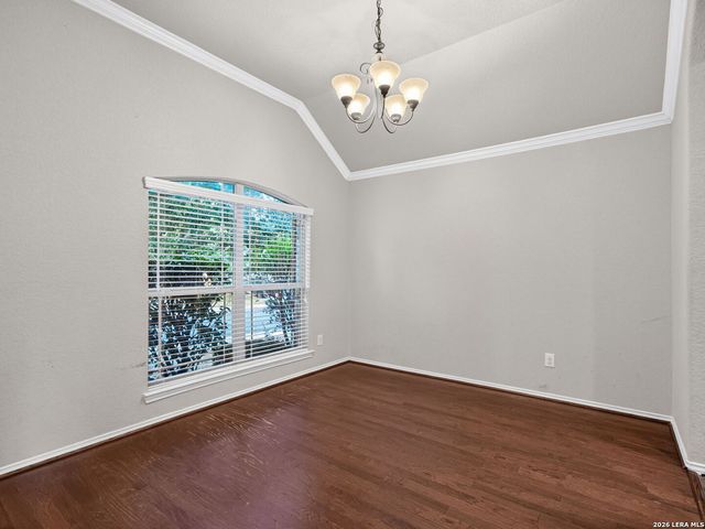 8519 FESS PARKER DR, San Antonio, TX 78254
