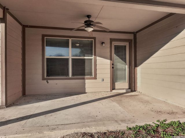 8519 FESS PARKER DR, San Antonio, TX 78254