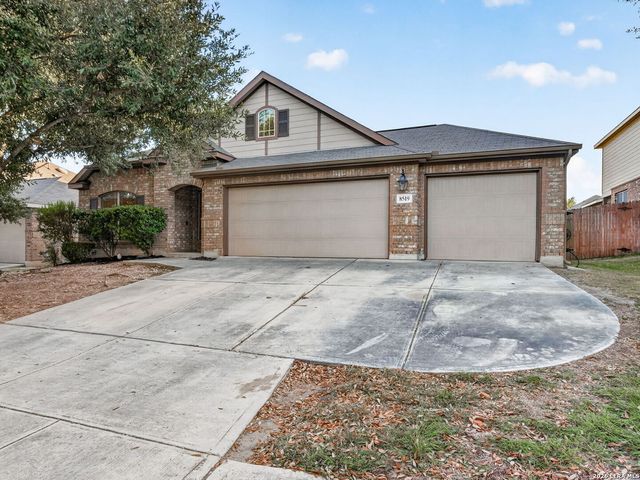 8519 FESS PARKER DR, San Antonio, TX 78254