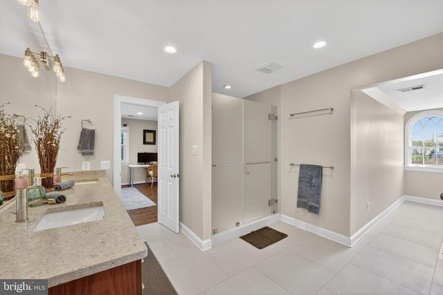 5115 CAPE COD CT, Bethesda, MD 20816
