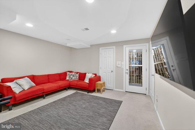 5115 CAPE COD CT, Bethesda, MD 20816