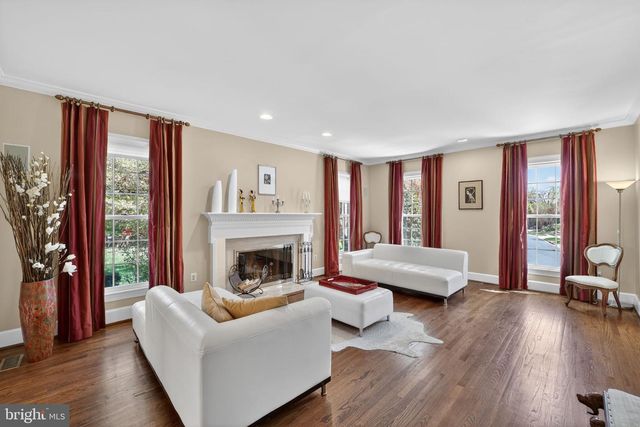 5115 CAPE COD CT, Bethesda, MD 20816