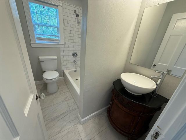 214 Upham Street 4C, Mobile, AL 36607
