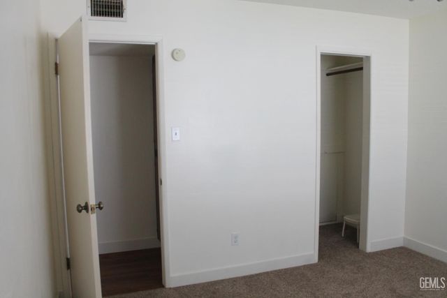 2021 Carlton, Bakersfield, CA 93309