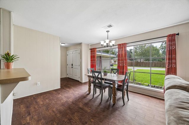 2703 Newman, Liberty, TX 77575