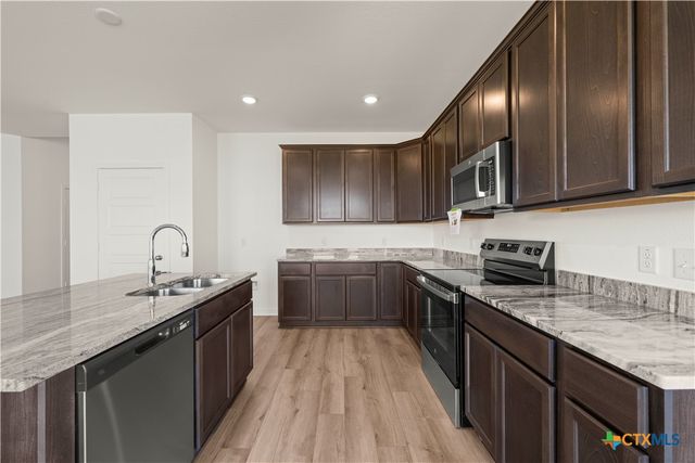 711 James Parker Circle, Killeen, TX 76542