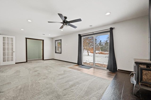 W377S3554 Lake DRIVE, Dousman, WI 53118