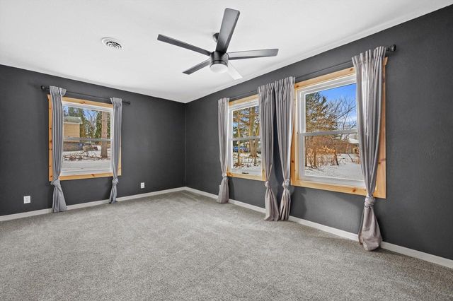 W377S3554 Lake DRIVE, Dousman, WI 53118