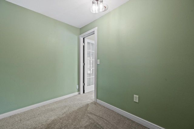 W377S3554 Lake DRIVE, Dousman, WI 53118