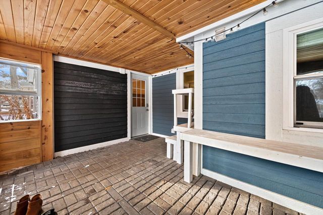 W377S3554 Lake DRIVE, Dousman, WI 53118