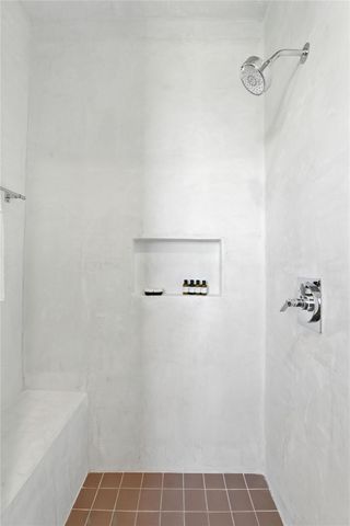 151 Creek Hollow WAY, Spicewood, TX 78669