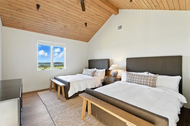 151 Creek Hollow WAY, Spicewood, TX 78669