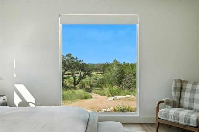 151 Creek Hollow WAY, Spicewood, TX 78669