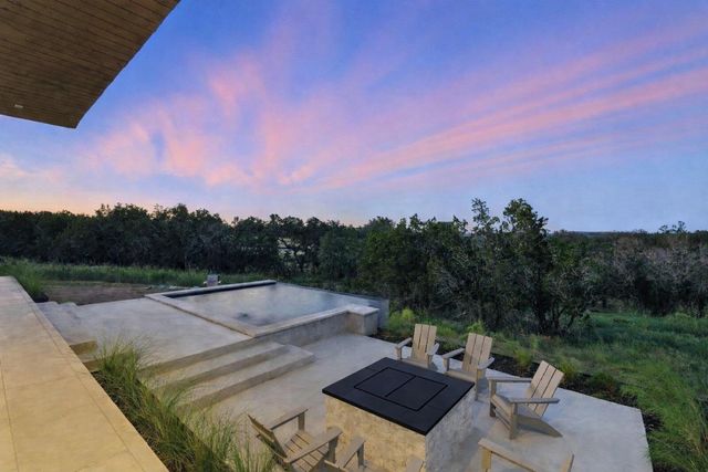 151 Creek Hollow WAY, Spicewood, TX 78669