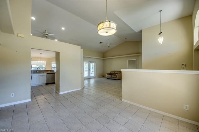 1821 SW 41st ST, Cape Coral, FL 33914
