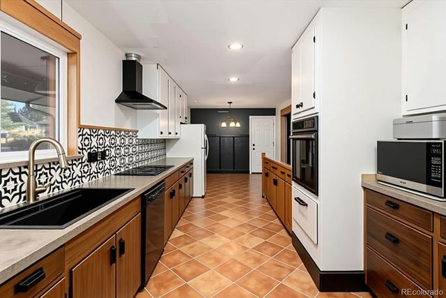 7125 S Depew Street, Littleton, CO 80128