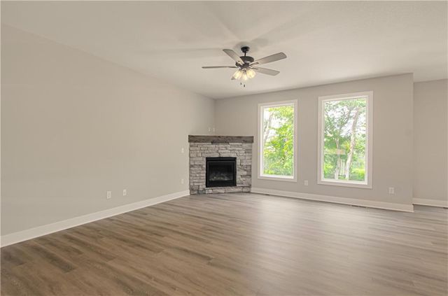 1304 Holland Court, Independence, MO 64056