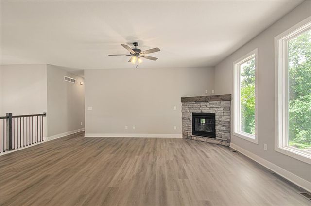 1304 Holland Court, Independence, MO 64056